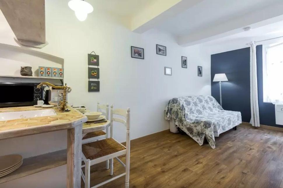 Le Fersen - Cosy Studio- Coeur Vieil Antibes Exteriör bild